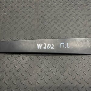 Накладка двери передняя левая Mercedes C/W202 1993-2001