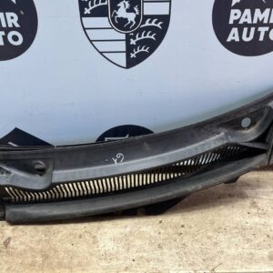 Решетка под лобовое стекло (Жабо) левая Ford Mondeo/3 2000-2007