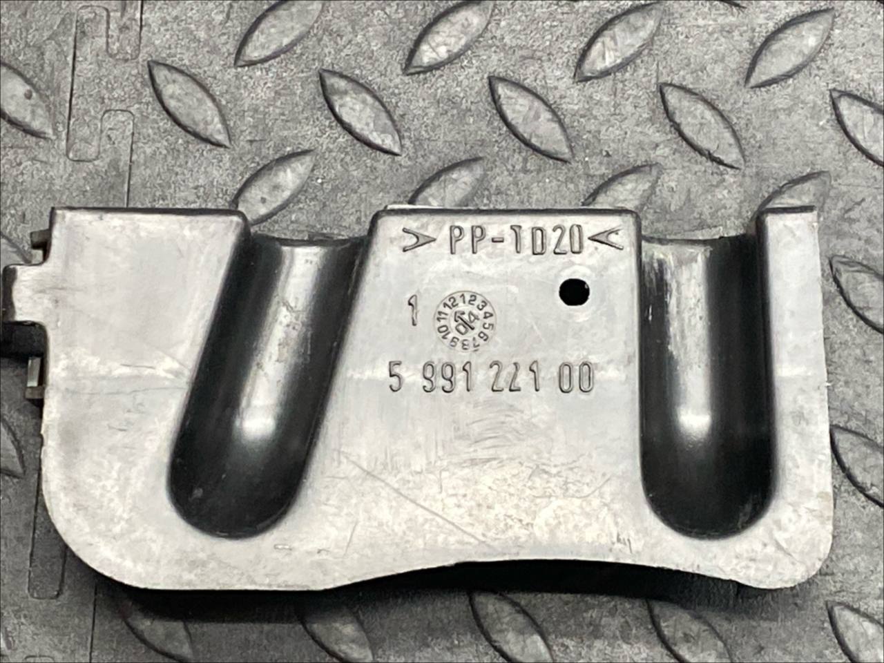 Накладка Peugeot Expert/2 2007-2016