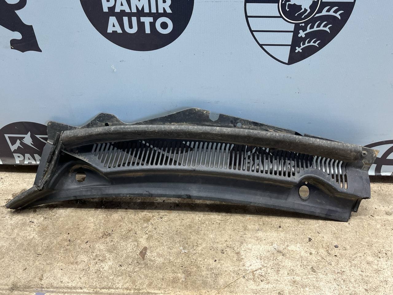 Решетка под лобовое стекло (Жабо) левая Ford Mondeo/3 2000-2007