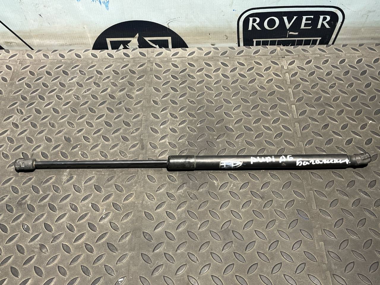 Амортизатор двери багажника Audi A6/C6 2004–2011