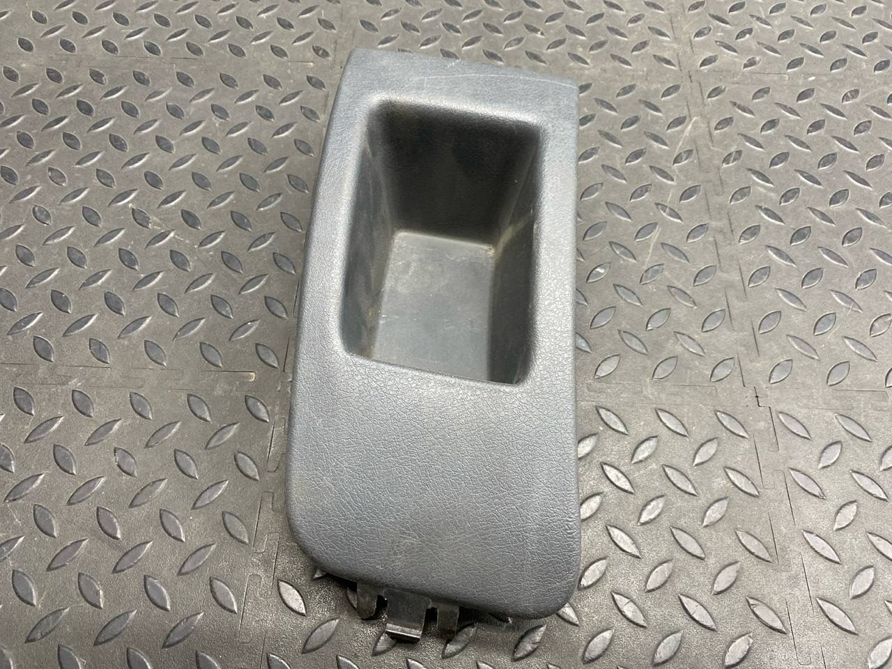 Накладка на торпедо правая Peugeot Expert/2 2007-2016