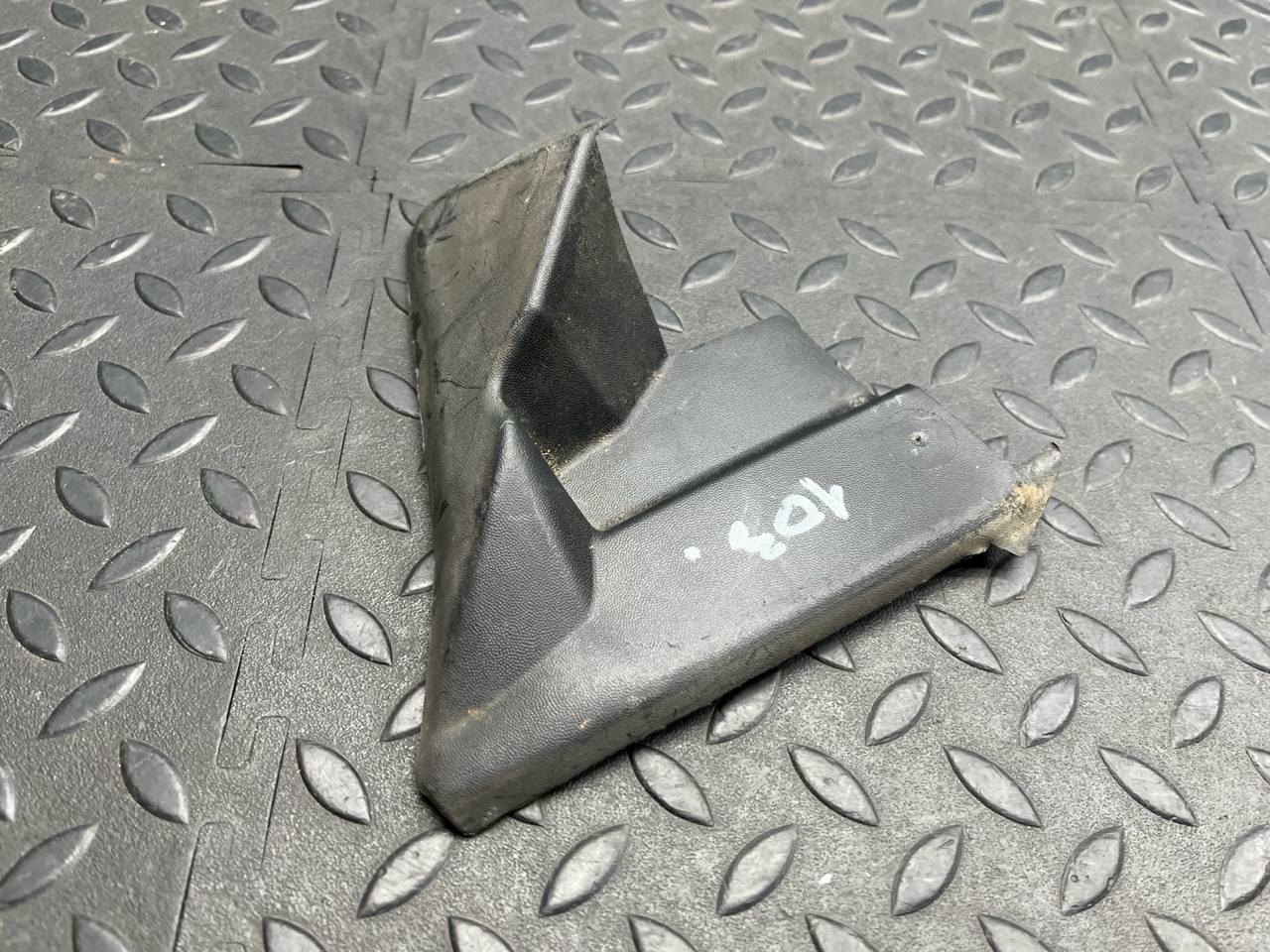 Решетка под лобовое стекло (Жабо) правая Renault Scenic/2 2003-2009