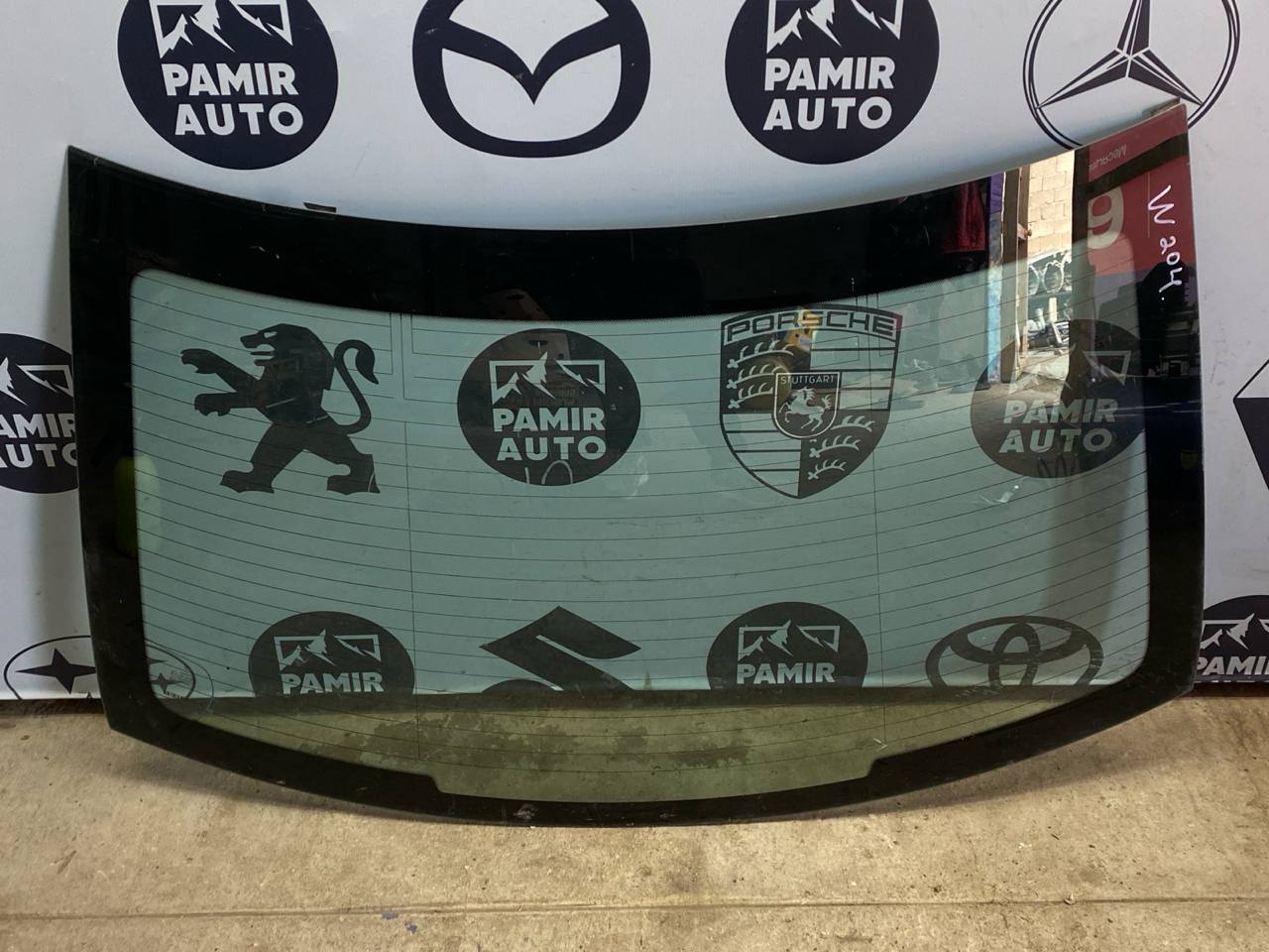 Стекло заднее Mercedes C/W204 2006-2015