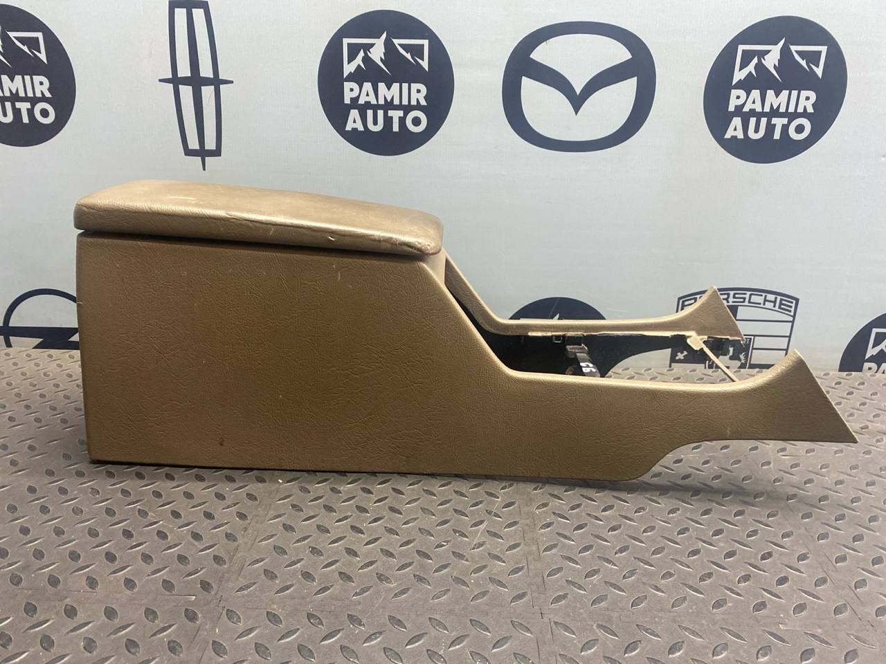 Консоль (Подлокотник) Mercedes C/W202 1993-2001