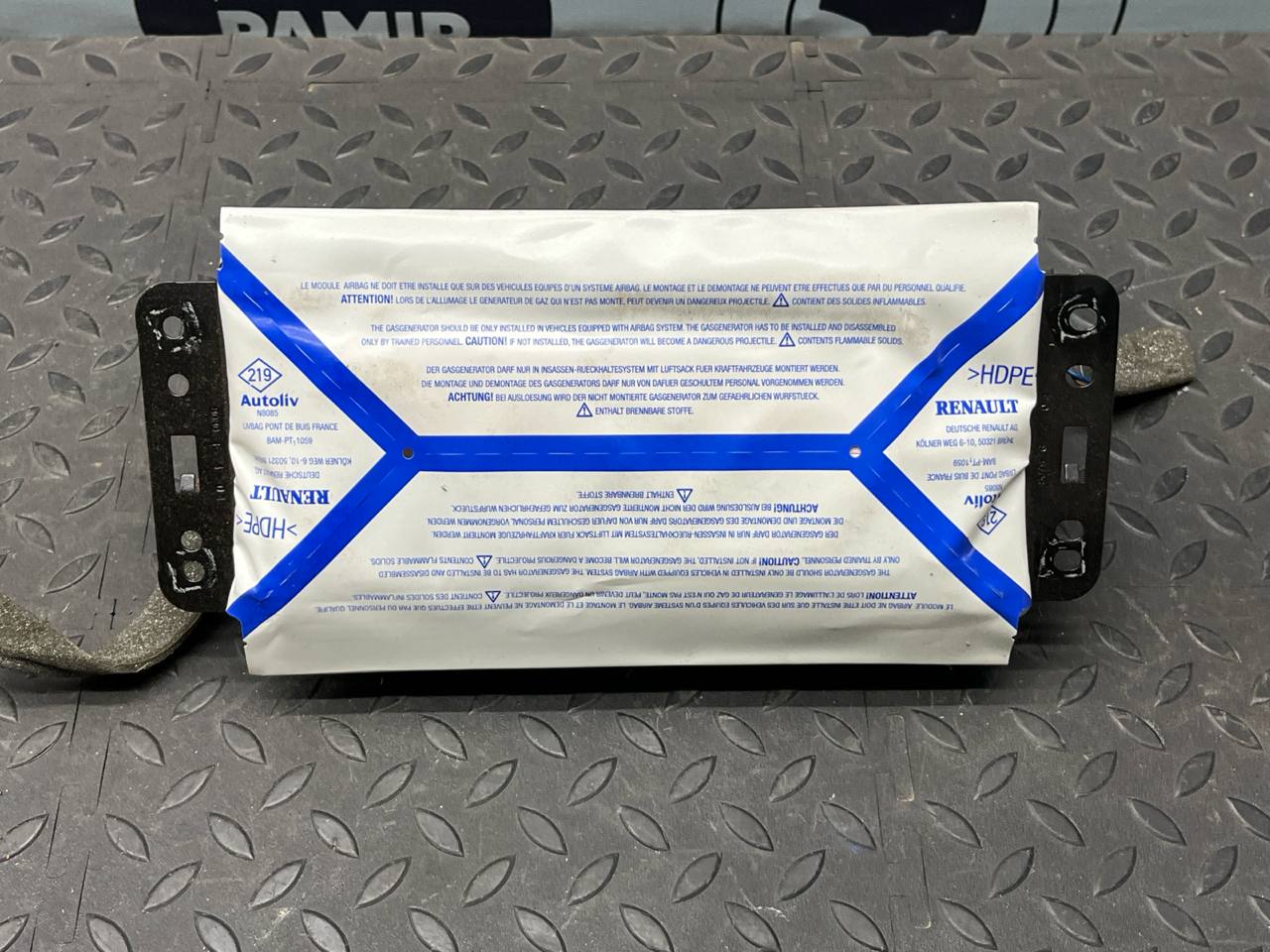 Подушка безопасности в торпедо Renault Megane/2 2002-2009