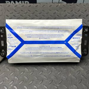Подушка безопасности в торпедо Renault Scenic/2 2003-2009