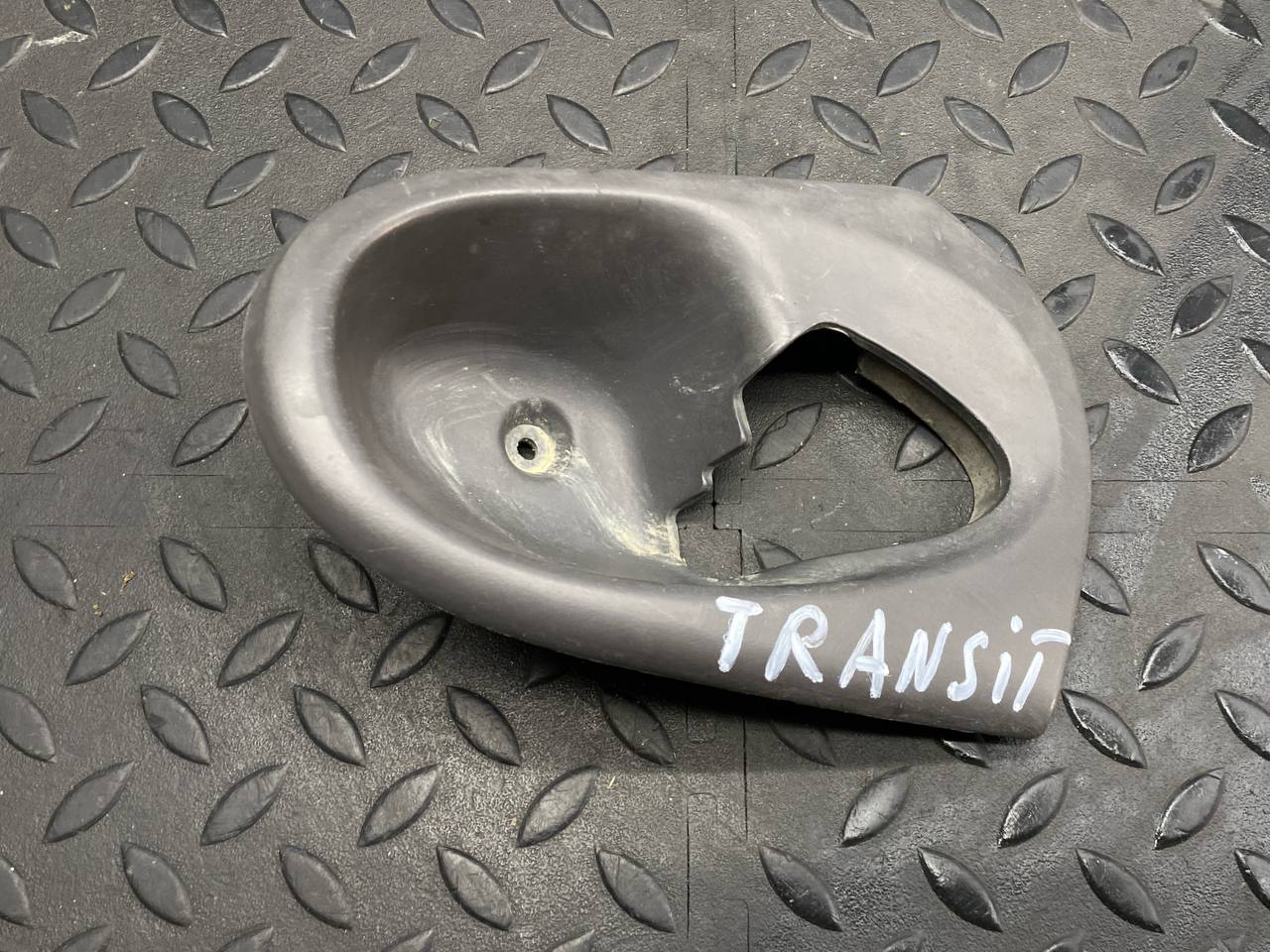 Накладка ручки двери передняя правая Ford Transit 2000-2006