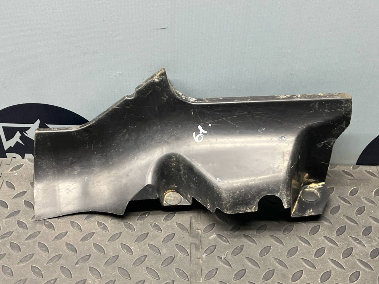 Воздуховод радиатора правый Ford Mondeo/3 2000-2007