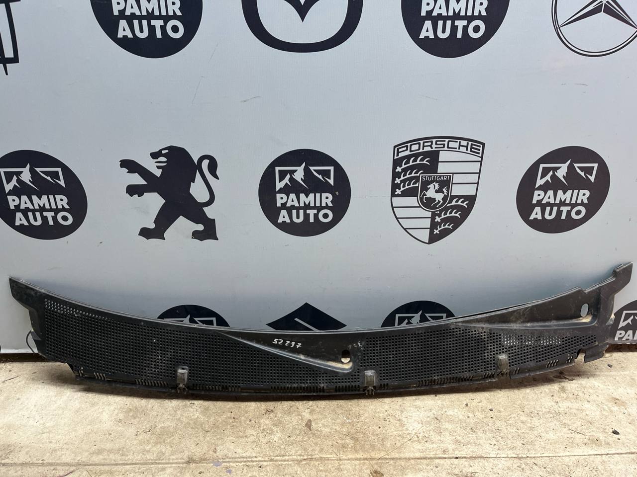 Решетка под лобовое стекло (Жабо) Mercedes M/W163 1997-2005