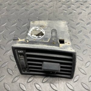 Дефлектор воздушный правый Mercedes C/W202 1993-2001