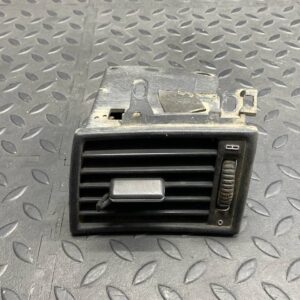 Дефлектор воздушный левый Mercedes C/W202 1993-2001