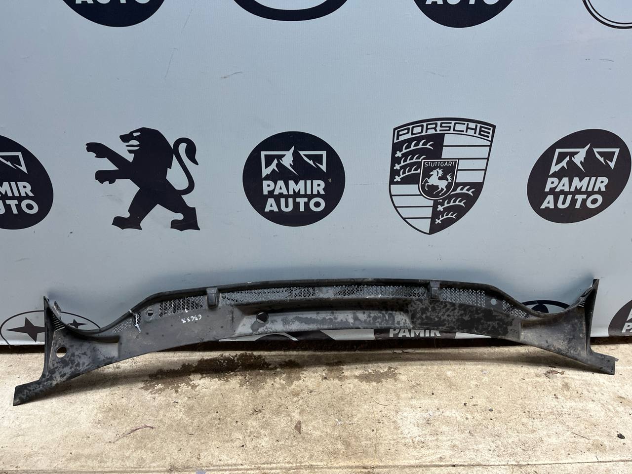 Решетка под лобовое стекло (Жабо) Skoda Fabia 1999-2007