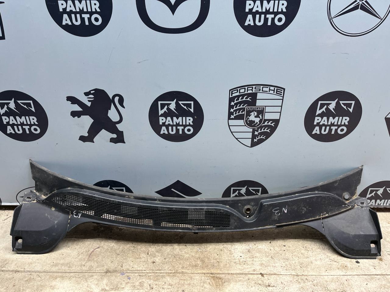 Решетка под лобовое стекло (Жабо) Renault Megane/2 2002-2009