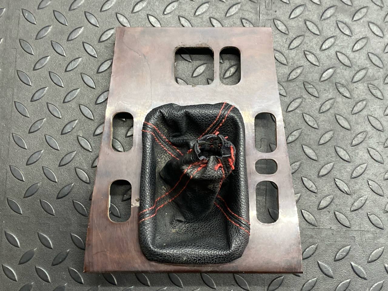 Накладка на кулису МКПП Mercedes C/W202 1993-2001