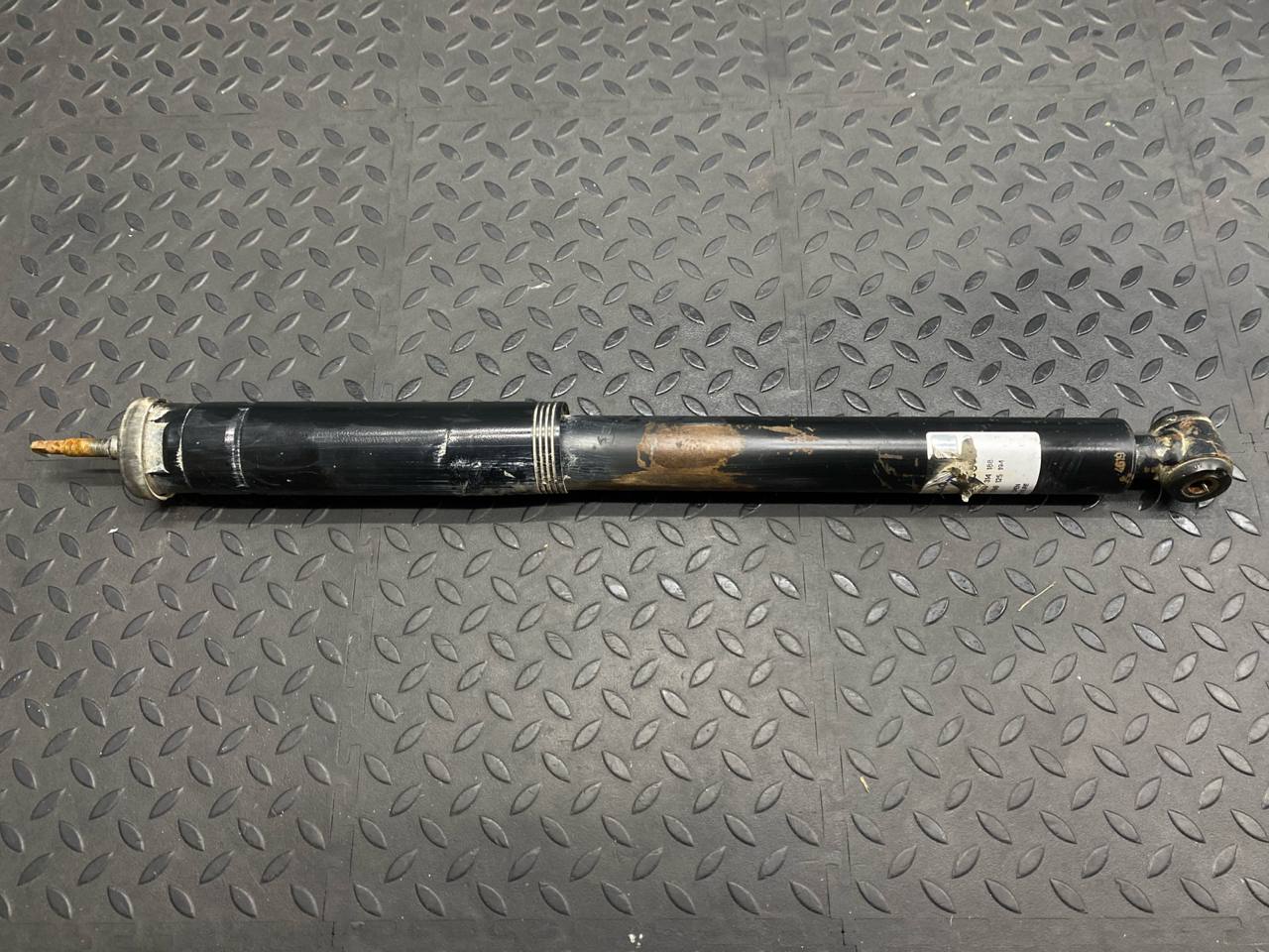 Амортизатор передний Mercedes C/W202 1993-2001