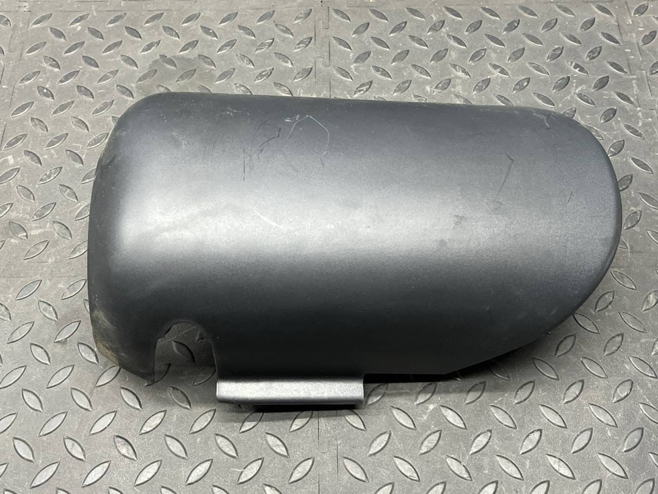 Кожух рулевой колонки нижний BMW 3/E90 2004-2013