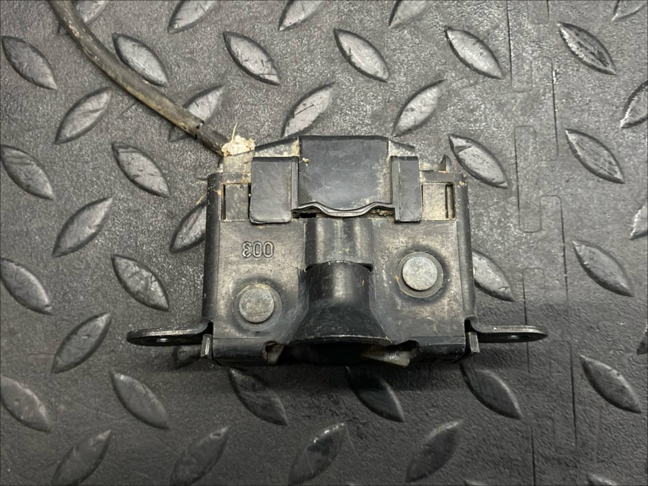 Замок капота Mercedes M/W163 1997-2005