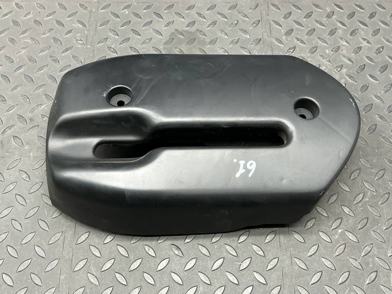 Кожух рулевой колонки нижний BMW 3/E46 1998-2007