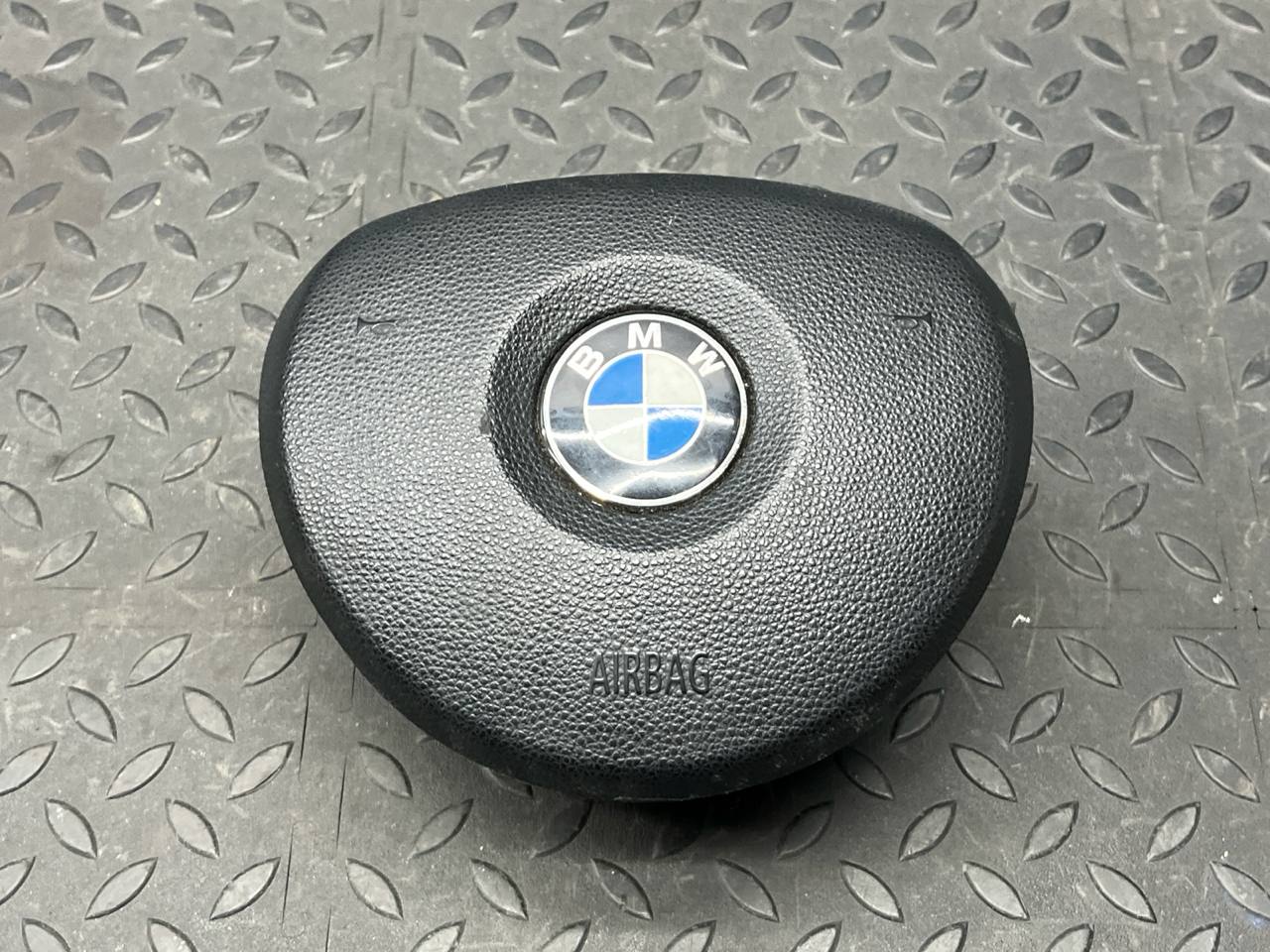 Подушка безопасности в руль BMW 3/E90 2004-2013