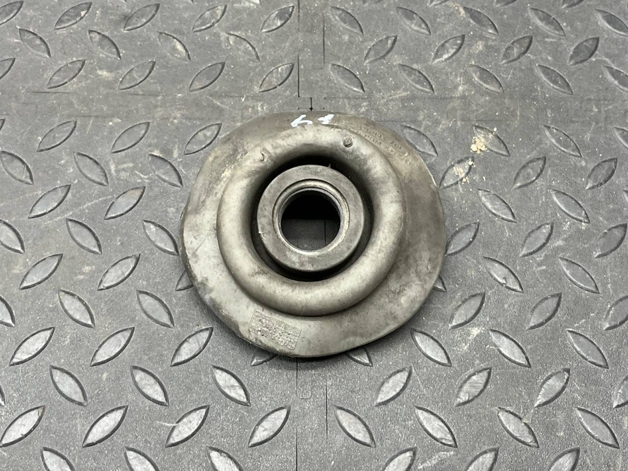 Пыльник рулевой колонки BMW 3/E46 1998-2007