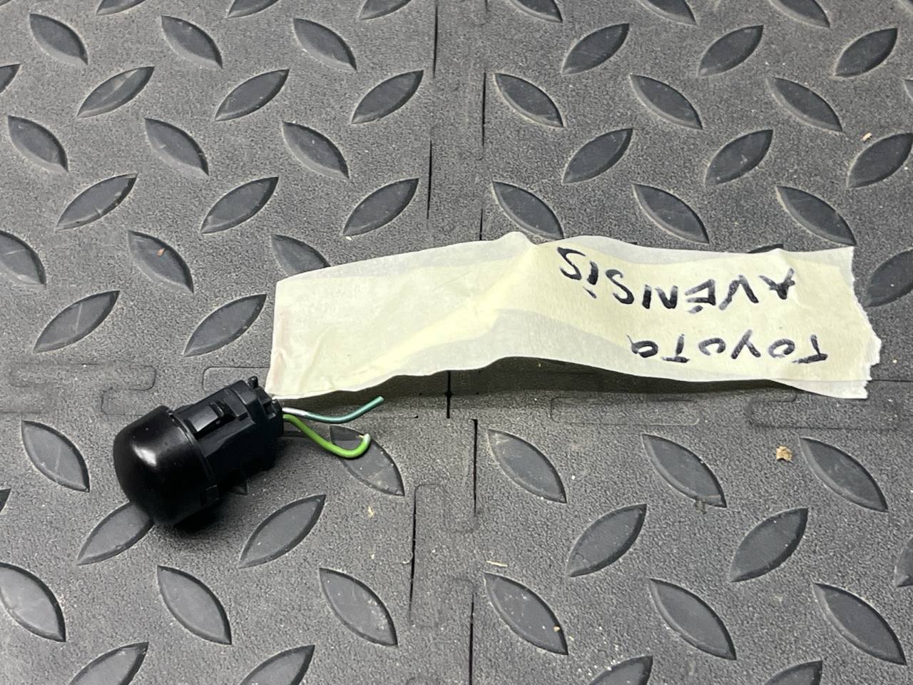 Датчик света Toyota Avensis/2 2003-2009