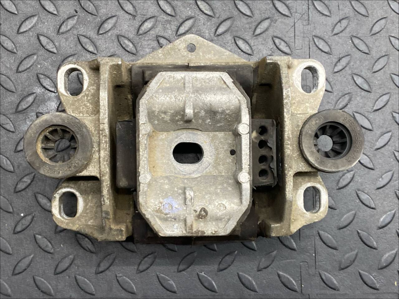 Опора КПП Ford Mondeo/3 2000-2007