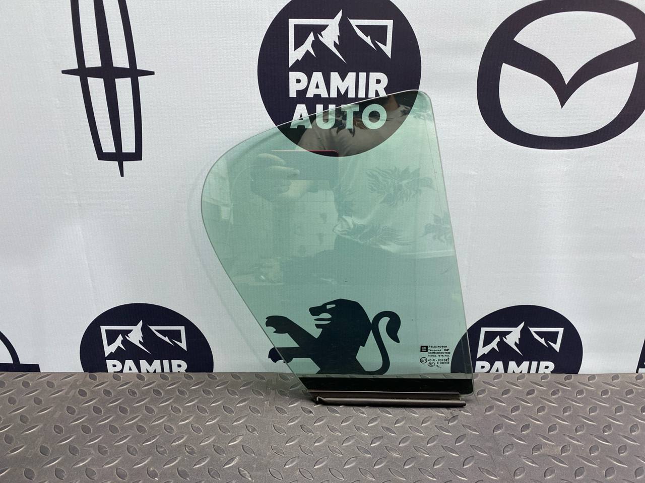 Форточка двери задняя правая Opel Astra/H 2004-2014