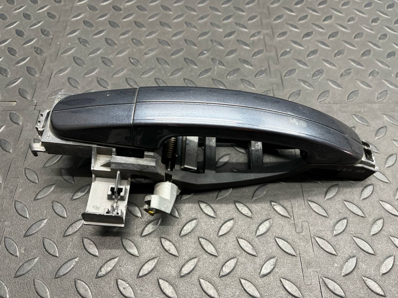 Ручка двери задняя левая Ford Focus/2 2004-2011