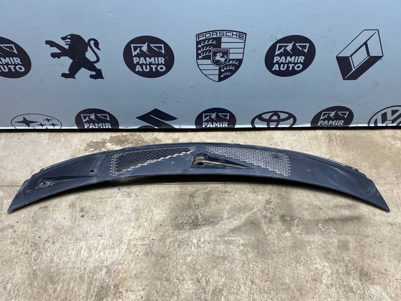 Решетка под лобовое стекло (Жабо) Ford Transit 2000-2006