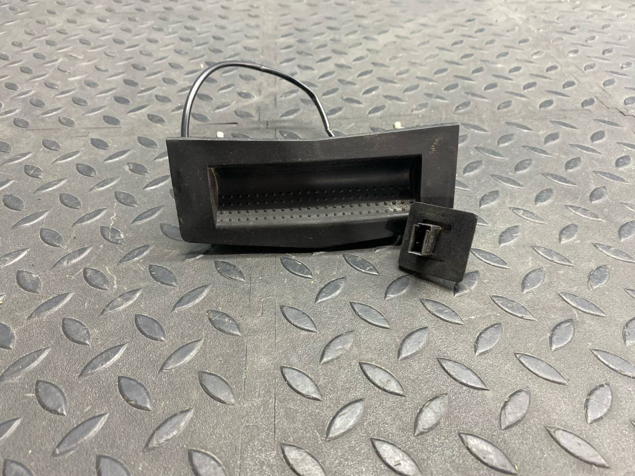 Ручка двери багажника Opel Zafira/B 2005-2014