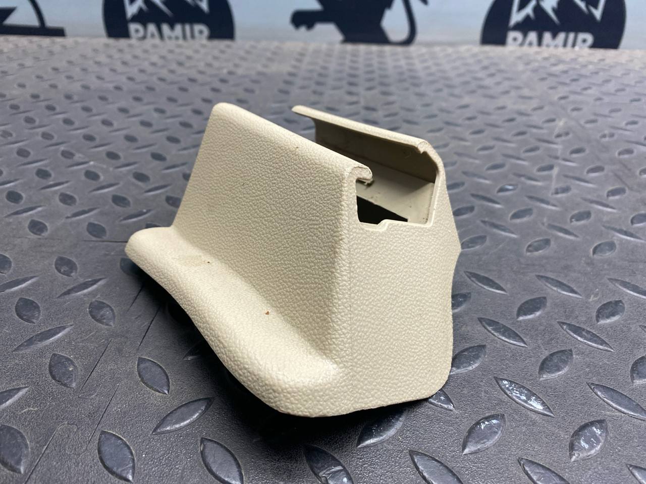 Накладка на сиденье задняя правая Mercedes B/W245 2005-2011