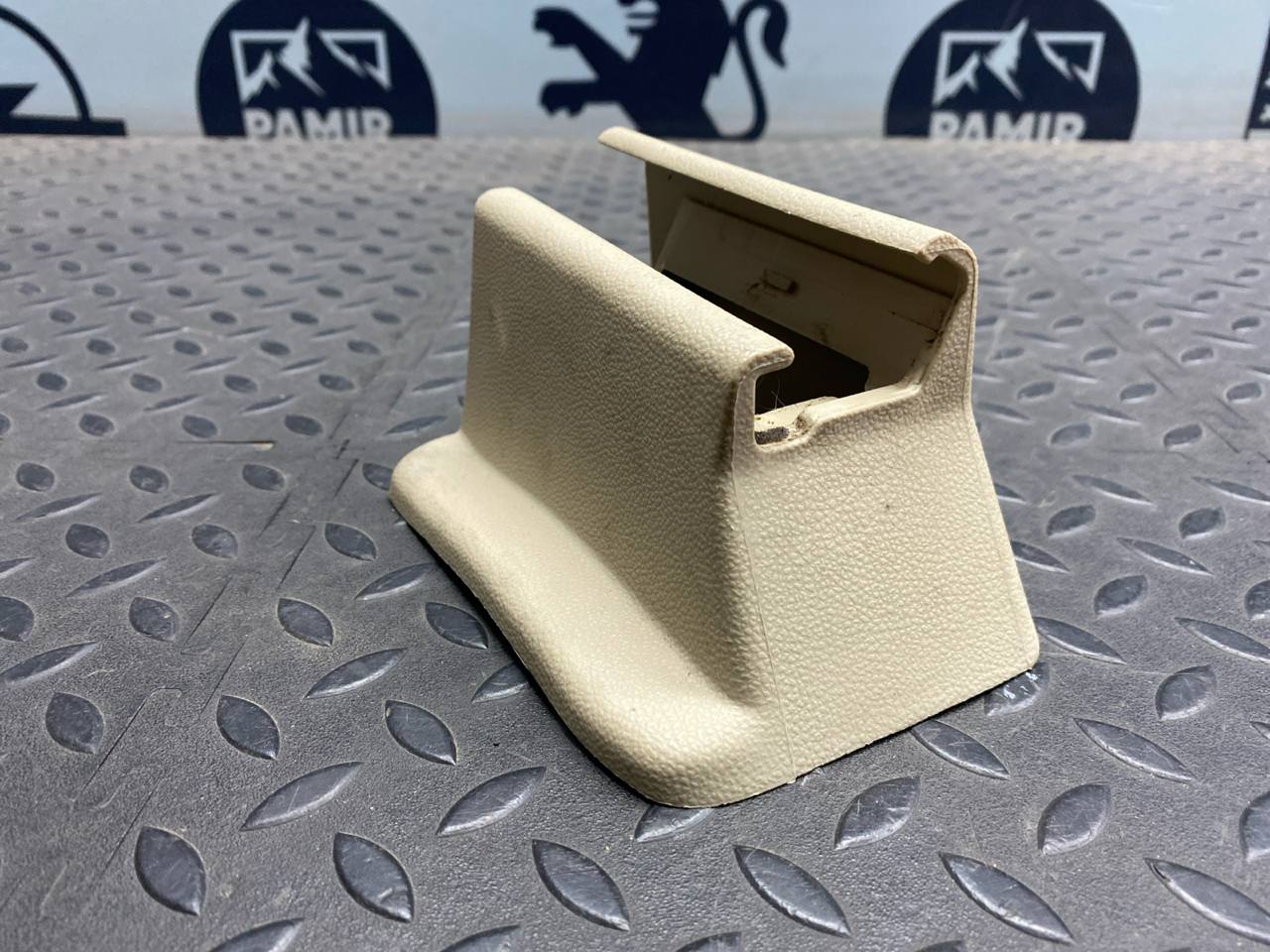 Накладка на сиденье передняя левая Mercedes B/W245 2005-2011