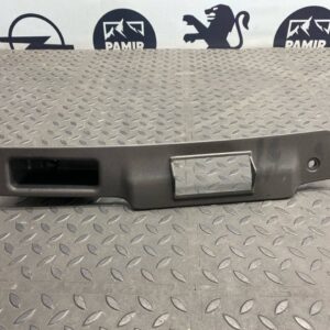 Обшивка двери багажника Opel Astra/H 2004-2014