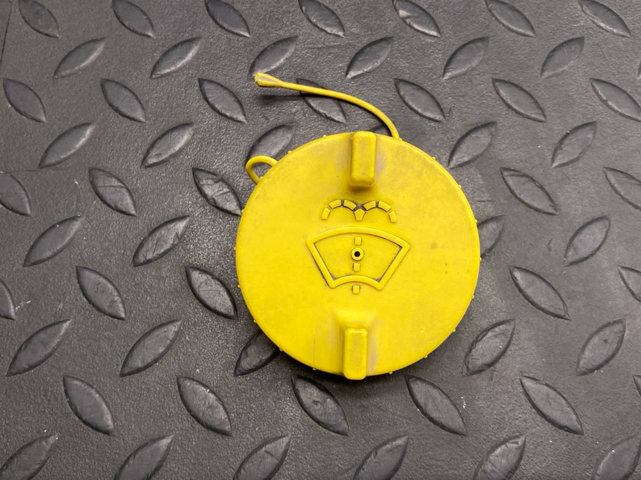 Крышка бачка омывателя Ford Transit 2000-2006