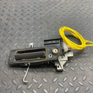 Ручка двери багажника Mercedes E/W210 1995-2003