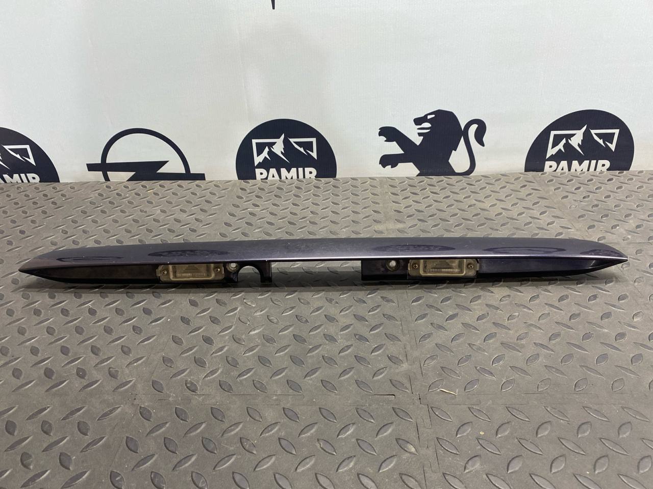 Накладка двери багажника Mercedes E/W210 1995-2003