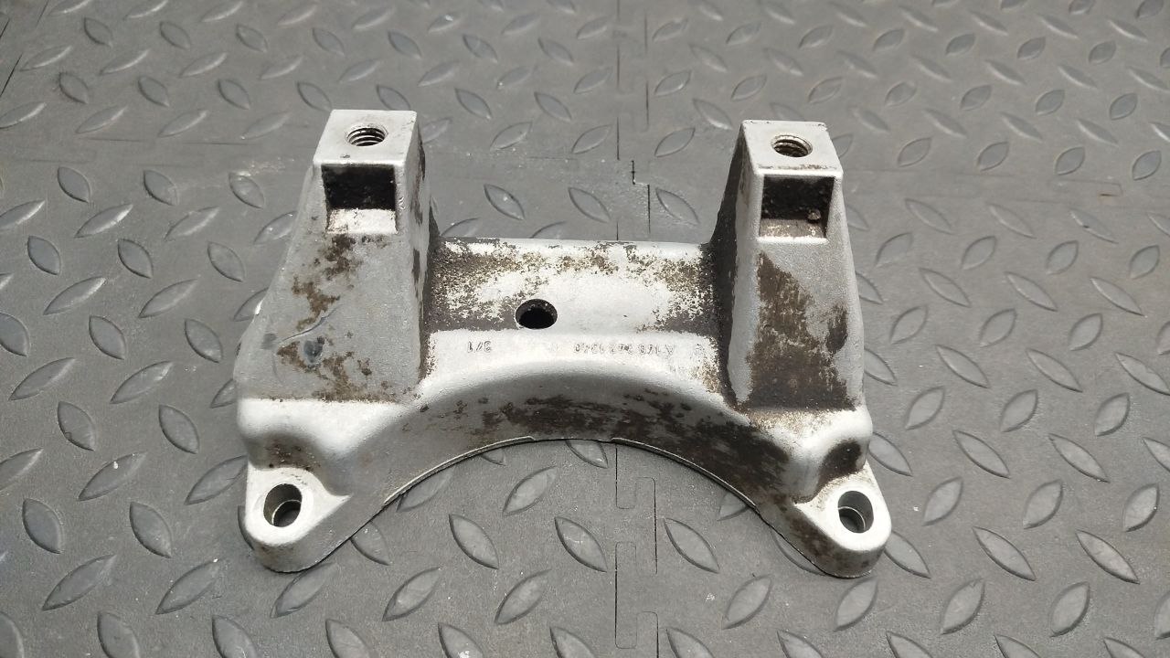 Кронштейн КПП Mercedes E/W210 1995-2003