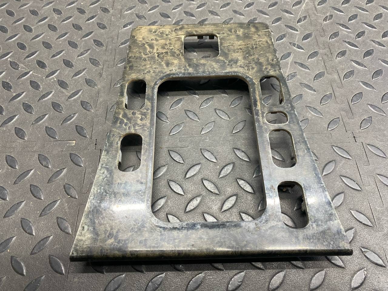 Накладка на кулису АКПП Mercedes E/W210 1995-2003