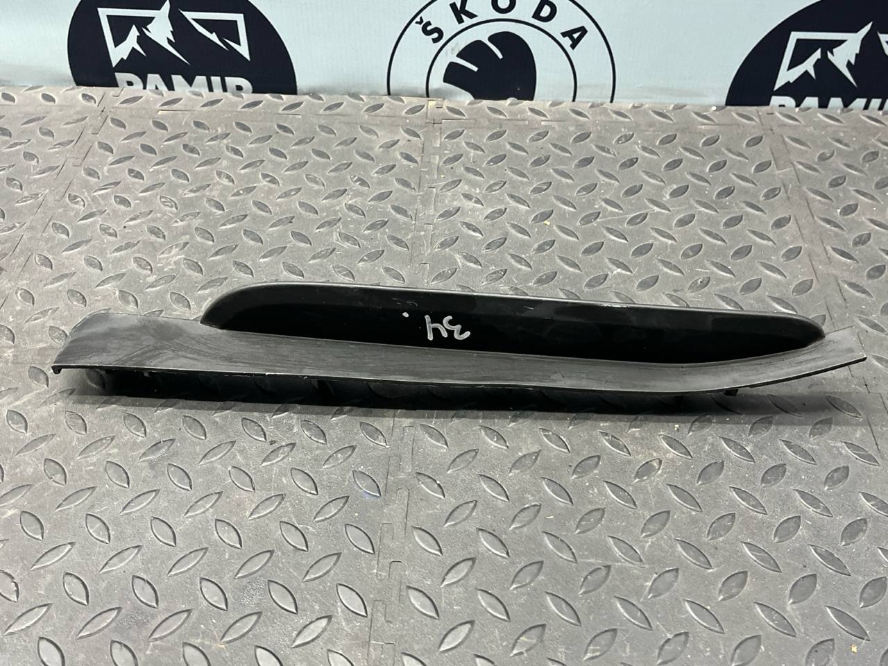 Накладка на торпедо правая Ford Mondeo/3 2000-2007