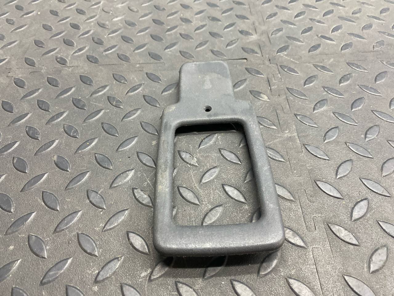 Накладка ручки двери багажника Mercedes E/W210 1995-2003