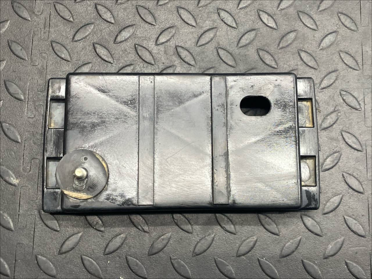 Кронштейн бампера задний Mercedes C/W202 1993-2001