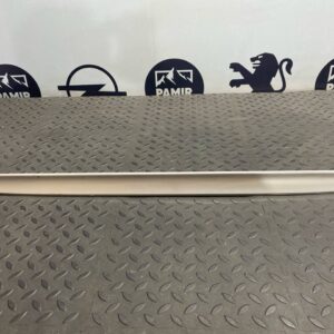 Накладка крышки багажника Mercedes E/W210 1995-2003