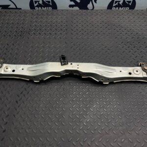 Панель передняя (Телевизор) верхняя часть Toyota Avensis/2 2003-2009