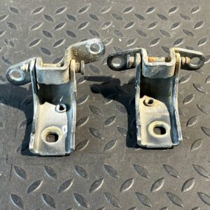 Петля двери передняя левая Ford Mondeo/3 2000-2007