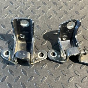 Петля двери задняя правая Ford Mondeo/3 2000-2007