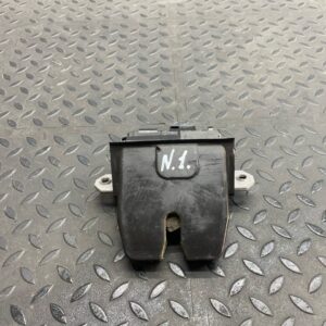 Замок двери багажника Ford Focus/2 2004-2011