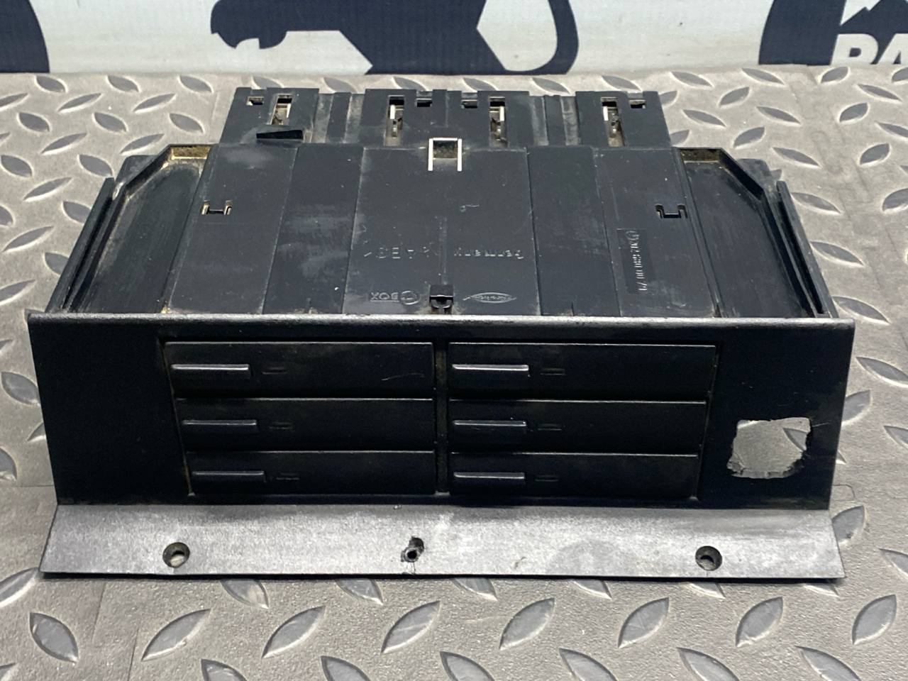 Подкассетник Mercedes C/W202 1993-2001