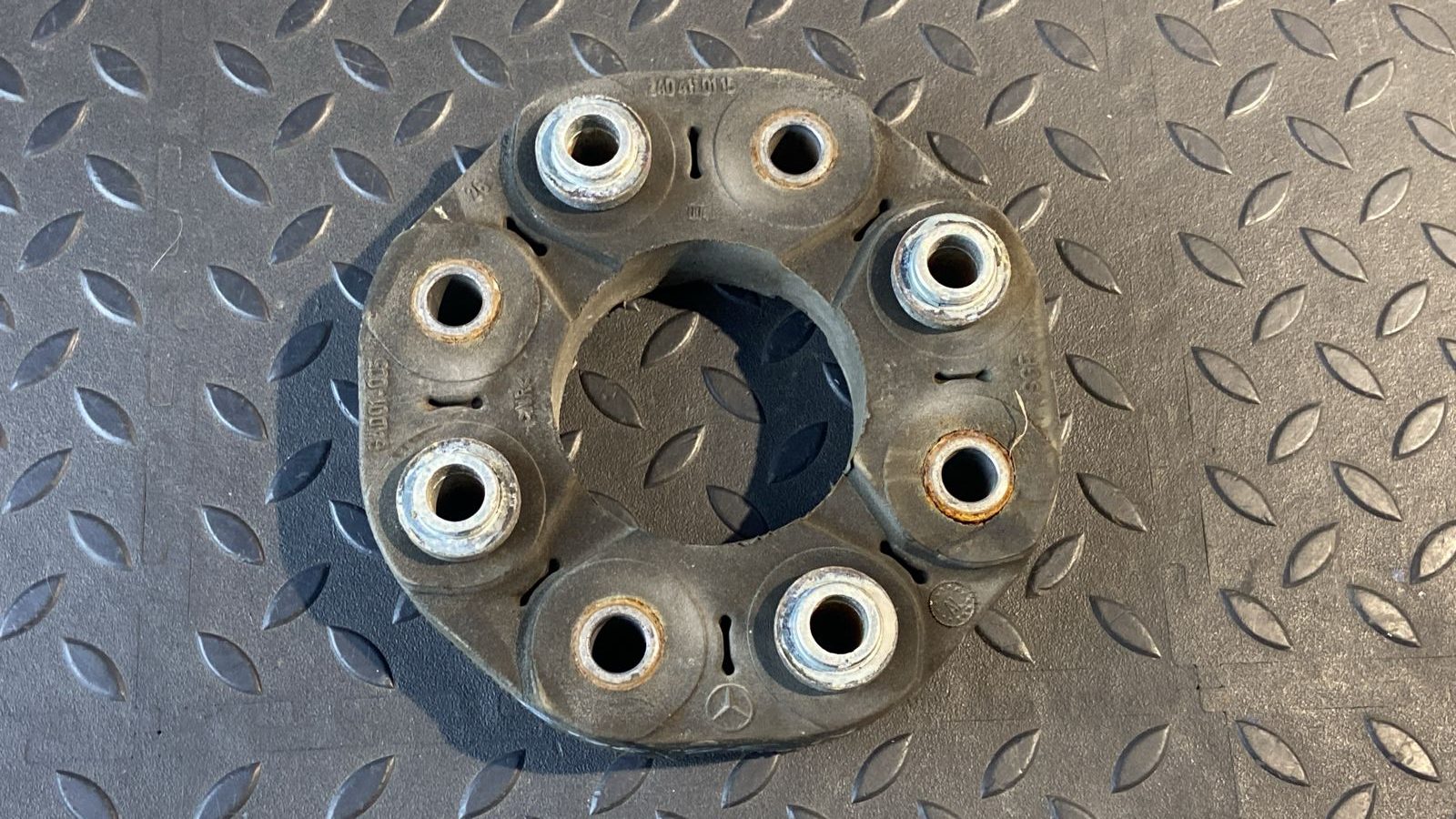 Муфта эластичная Mercedes C/W204 2006-2015