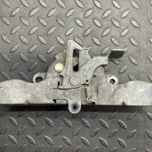 Замок капота Toyota Avensis/2 2003-2009